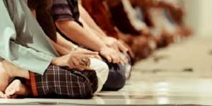 Sahkah Sholat dengan Pakaian Terkena Darah Nyamuk?