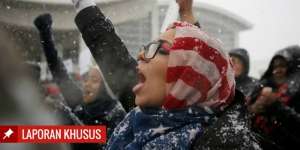 Melawan Perintah Trump