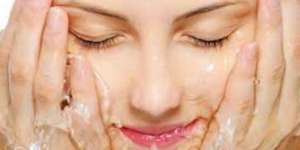 Lakukan 5 Hal Ini untuk Mendapatkan Wajah Lebih Putih Bersinar