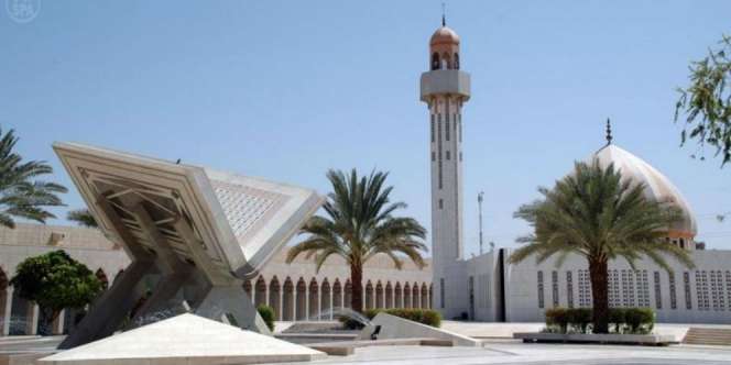 Berkunjung ke Percetakan Alquran Terbesar di Dunia