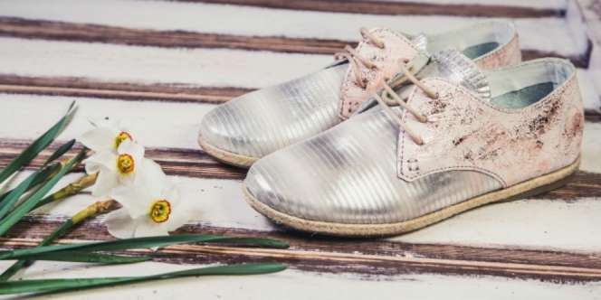 Jangan Dibuang! Ini 14 Trik Pintar Selamatkan Sepatu dan Baju