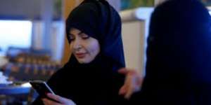 Hati-hati! Ponsel Bisa Bikin Wajah Keriput