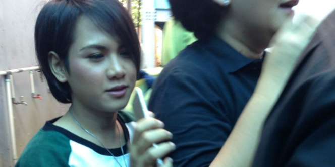 Reaksi Evelyn Soal Isu Orang Ketiga