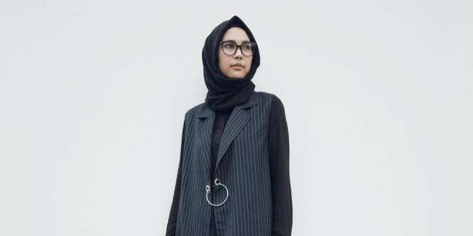 Rani Hatta Bawa 'Zebra Cross' ke Ajang Amazon Fashion Week