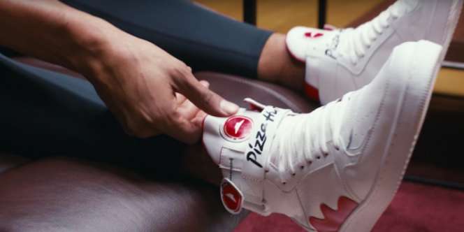 Canggih! Sneaker Ini Bisa Dipakai Pesan Pizza