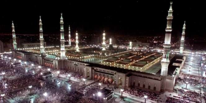 Saudi Bahas Waktu Jeda Antara Azan dan Ikamah