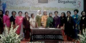 Perjuangan Melestarikan Kain Nusantara