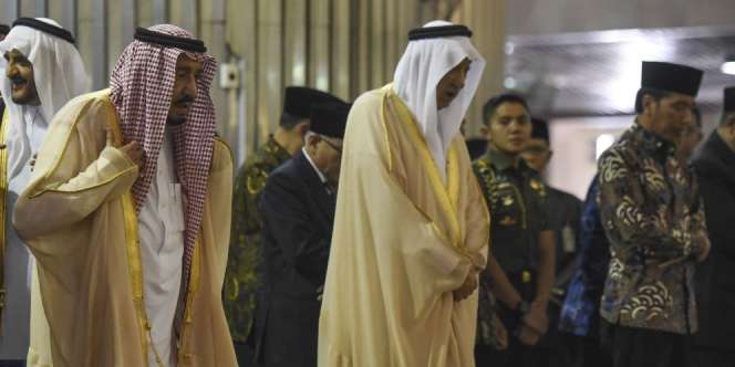 Di Mana Raja Salman Sholat Jumat Saat Berlibur di Bali?