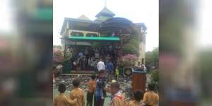 Rombongan Raja Saudi Takjub dengan Masjid di Bali