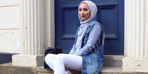 Fatima Lily A: Rompi Denim Bikin Tambah Kece