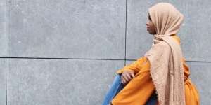 Hodan Yusuf: Warna Busana yang Cocok untuk 'Si Hitam Manis'