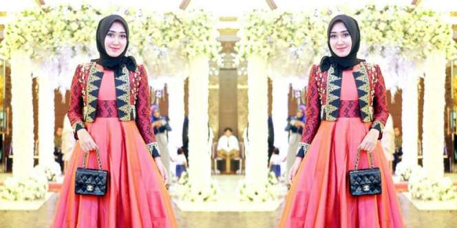 Sontek Gaya Busana Pesta Ala Hijaber