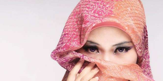 Terapkan 3 Bahan Ini di Sekitar Mata, Hasilnya Mengejutkan