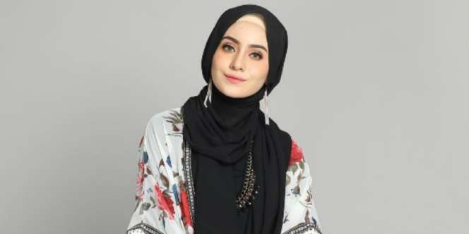 Gaya Hijaber Tampil Memesona dengan Gaya Bohemian
