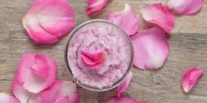 Yuk Buat Scrub Mawar untuk Kulit Bersih dan Halus