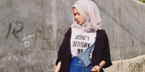 Inspirasi Penggunaan Overall untuk Hijaber