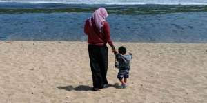 Elisa Fariesta: Pola Ideal Parenting dengan Teknologi