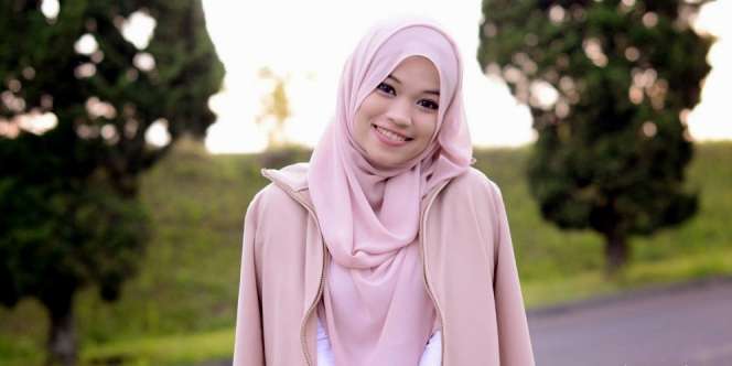 Tutorial Hijab Simpel Syar'i ala Putri Aa Gym