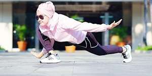 Tiru Gaya Hijab Lulu El Hasbu Saat Berolahraga, Stylish Abis