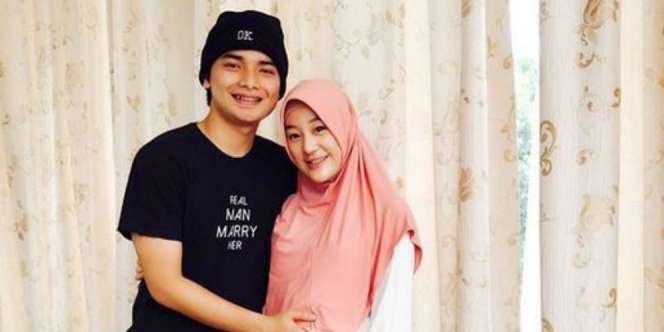 Kesibukan Menantu Ustaz Arifin Ilham Sambut Kelahiran Anak