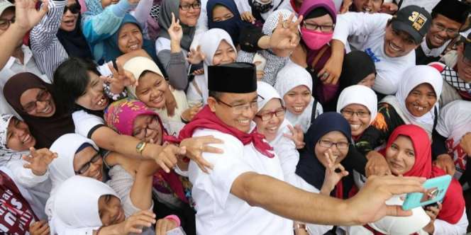 Ketika Pendukung Rela Urunan Demi Menangkan Anies-Sandi