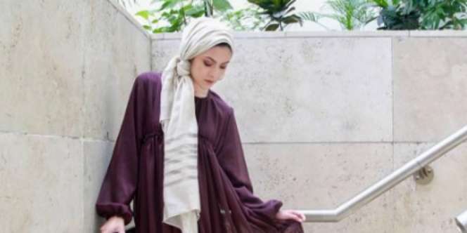 Tiru Gaya Turban Cantik ala Hijaber Inggris