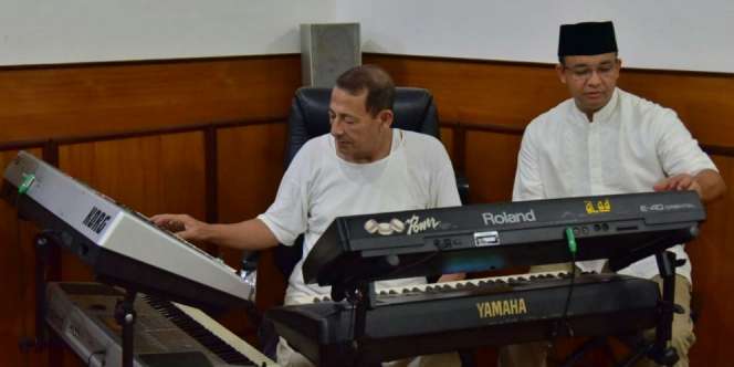Sambil Ngabuburit, Anies Duet dengan Habib Luthfi