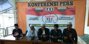 Sekjen FUI Ditangkap Polisi Sebelum Aksi 313