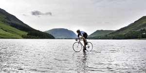 5 Aksi Galang Dana Paling Aneh dan Gila yang Pernah Ada