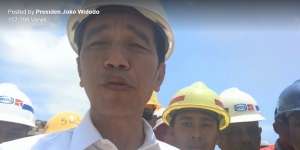 Kocak! Ditanya Jokowi Asal Daerah, Si Pekerja Waduk Jawab....