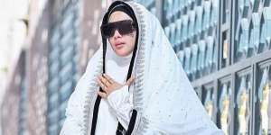 Setelah Dipuji, Gaya Hijab Syahrini Tuai Kritik