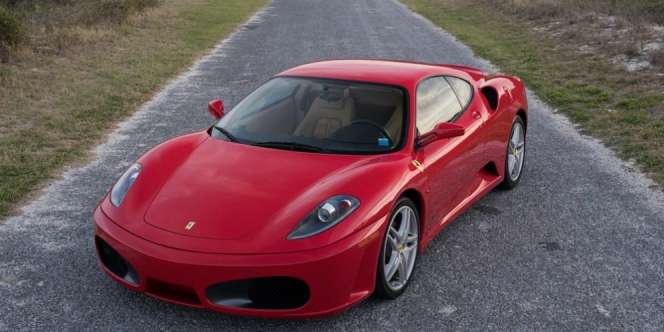Mobil Ferrari Donald Trump Nyaris Tak Laku Dilelang