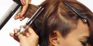 Muslimah Mencukur Habis Rambut, Bolehkah?