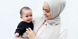 Ayudia Bing Slamet Serius Geluti Maternity Photography