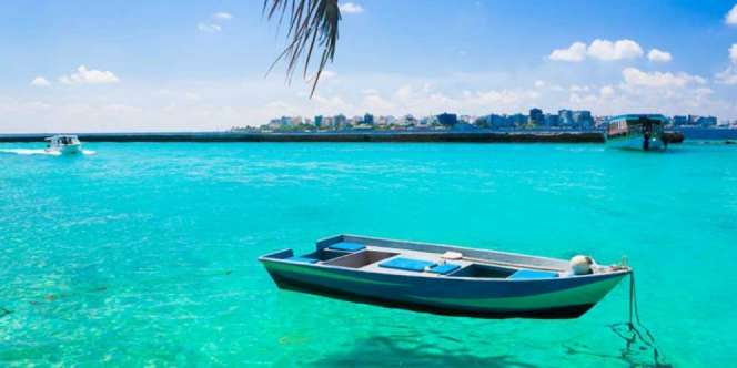 Nggak Selalu Mahal! Ini 6 Rahasia Traveling Hemat ke Maldives