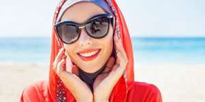 Tutorial Make Up Cantik Natural Buat Hijaber Saat Liburan