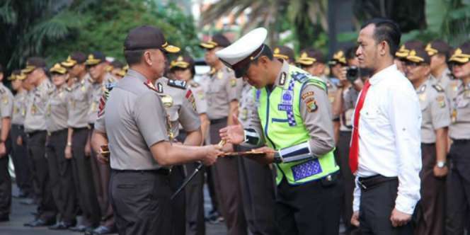 Polisi Pembebas Ibu&Bayi Korban Penyanderaan Dapat Penghargaan