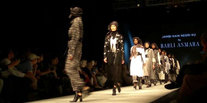 Royal Jambi Debut Barli Asmara di Dunia Modest Wear