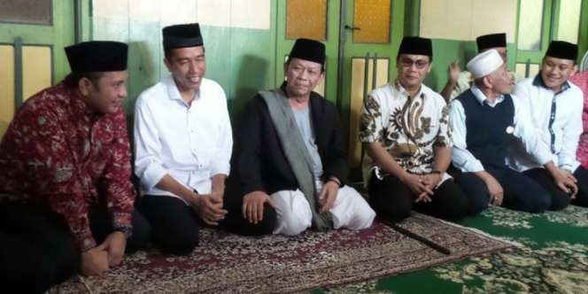 Jokowi Hadiri Haul Al Marhumin Pondok Buntet Cirebon