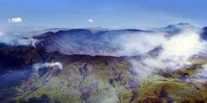 Ini Dia Kaldera Raksasa Tambora yang Jadi Magnet Turis Dunia