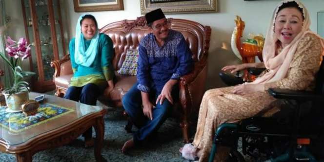 Jelang Pilkada II, Djarot Minta Doa Restu Istri Gus Dur 