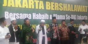Akhiri Kampanye, Djarot Shalawatan di Jakarta Islamic Center