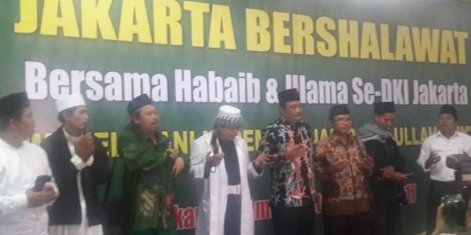 Akhiri Kampanye, Djarot Shalawatan di Jakarta Islamic Center