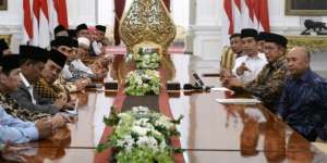 Jelang Pilkada DKI, Jokowi Ajak Ulama Ikut Menenangkan Umat