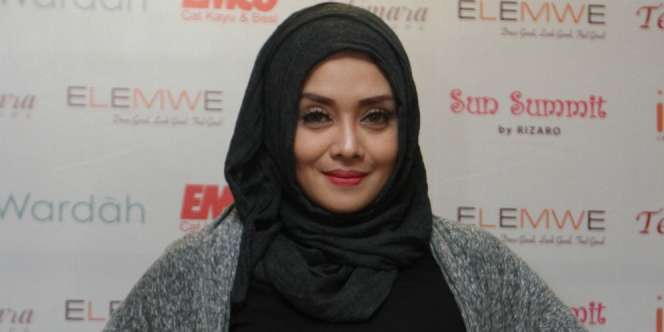 Terry Putri Ingin Berhijrah Lewat Busana Syar'i
