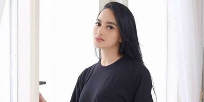 Kocak! Model Alis Ririn Ekawati Bikin Ngakak