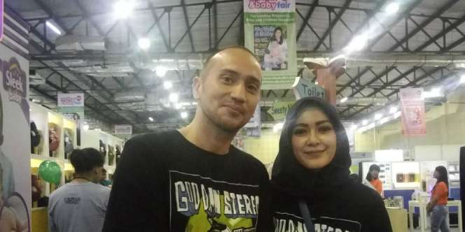 Pengalaman Batin Istri Gary Iskak Sejak Berhijab...Masya Allah