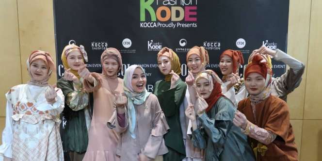 Keseruan Fashion Show Pertama Ria Miranda di Korea Selatan