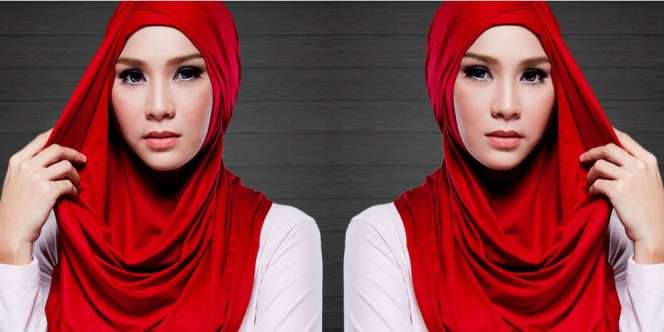 Inspirasi Busana Hijab Bernuansa Cerah Ala Zaskia Mecca