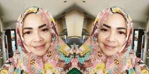 OMG! Celana Jeans Tambalan Ibunda Nagita Seharga Satu Motor?